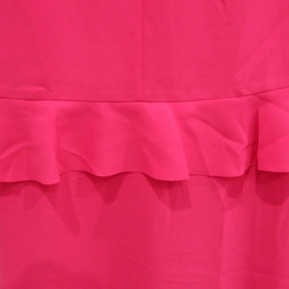 Peplum flounce dress in bright magenta 4P - Picture 6 of 7